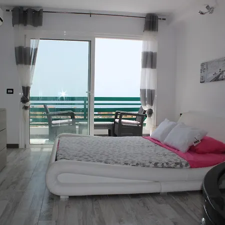 Atalaya Court 204 Apartamento